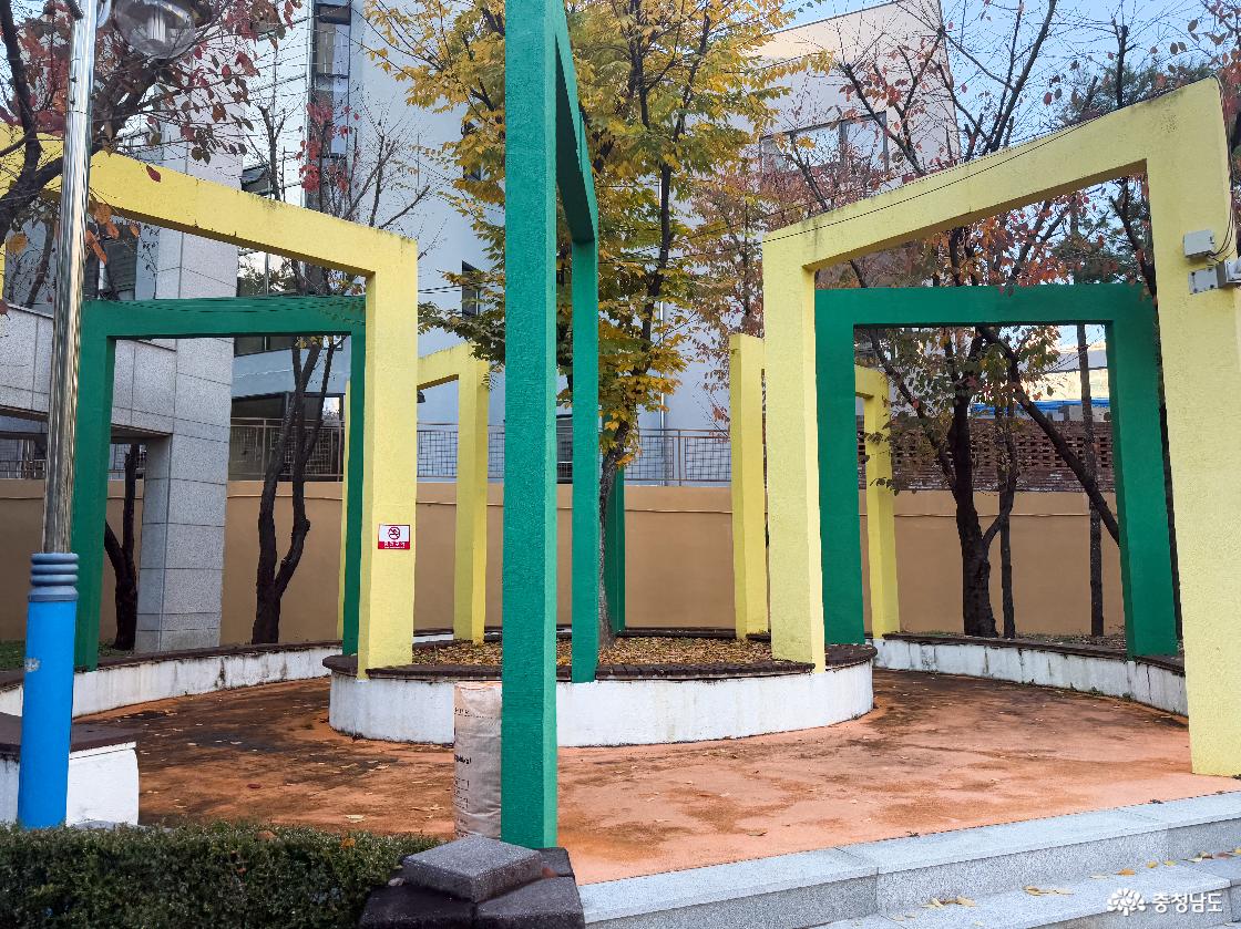 지하 1층 입구