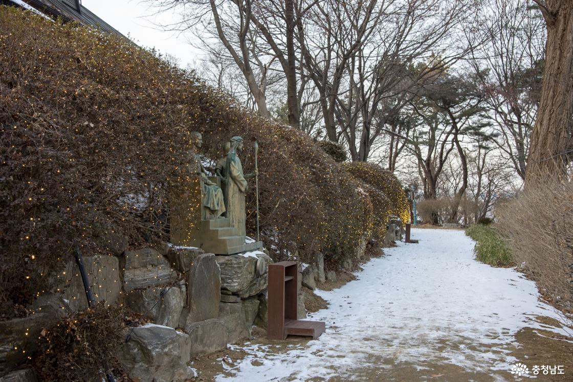 십자가의 길 입구