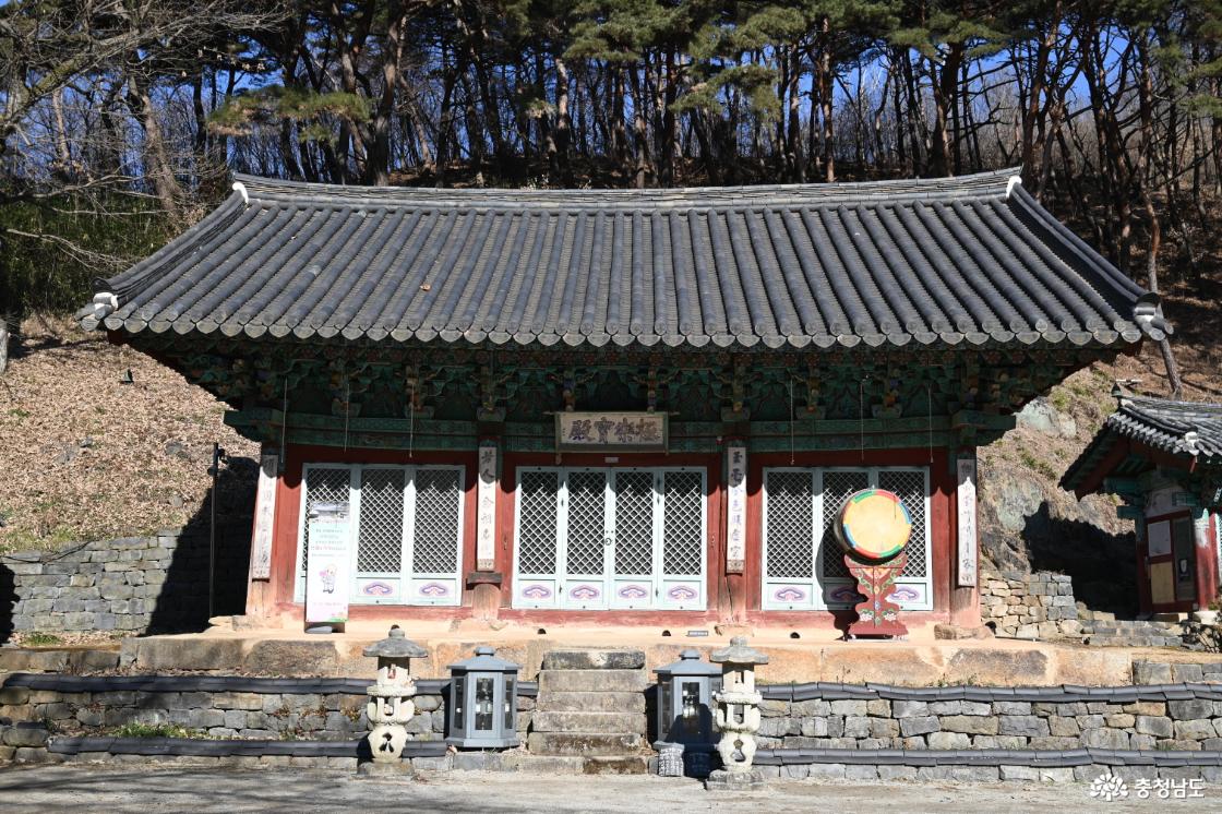 문수사 극락보전