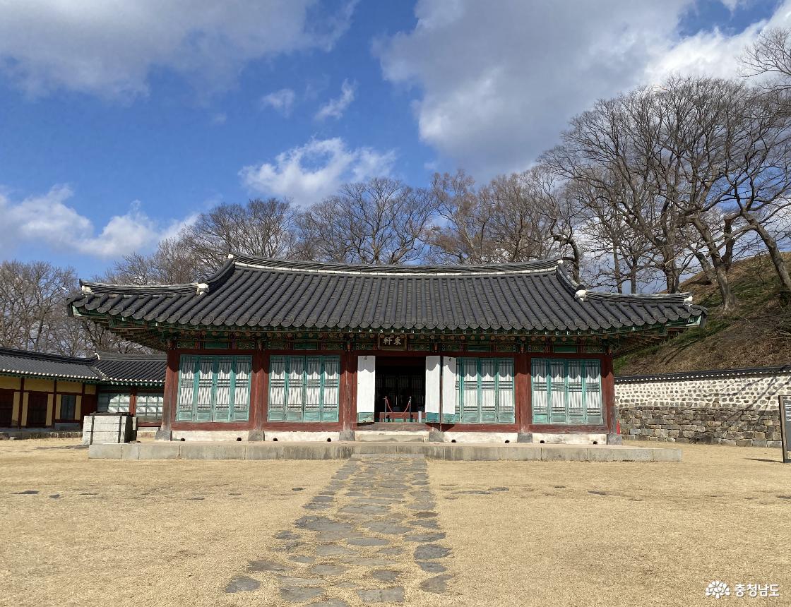 동헌 입구 모습