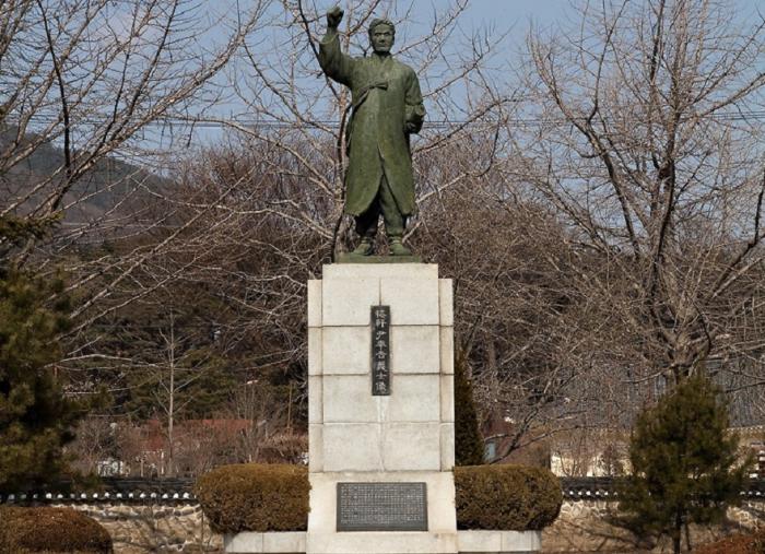 홍코우 의거 기념 윤봉길의사상