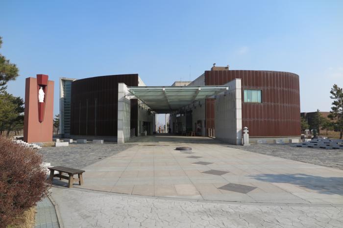 성 김대건 안드레아 기념성당 및 기념관