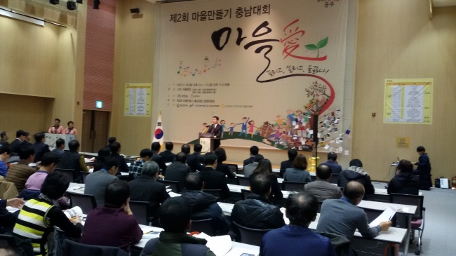끌리고 이미지