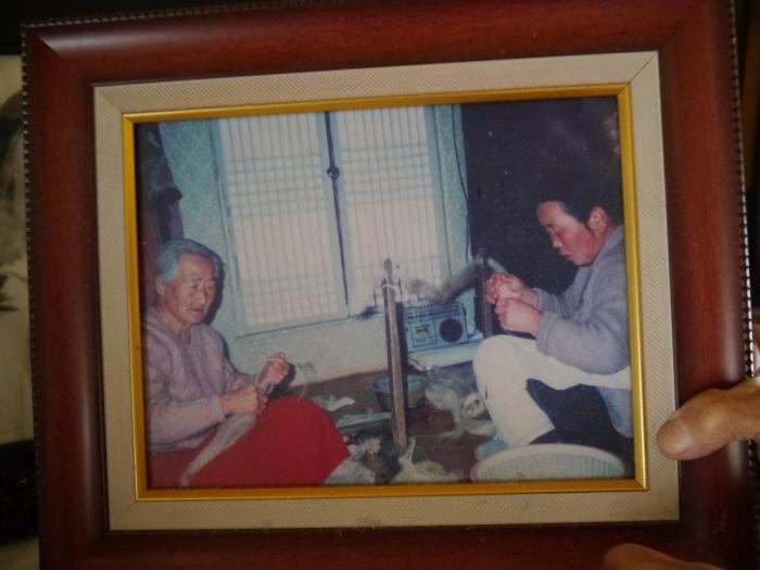 초대 기능 보유자셨던 백순기 선생의 시어머니 양이석 선생(왼쪽) 생전의 모습