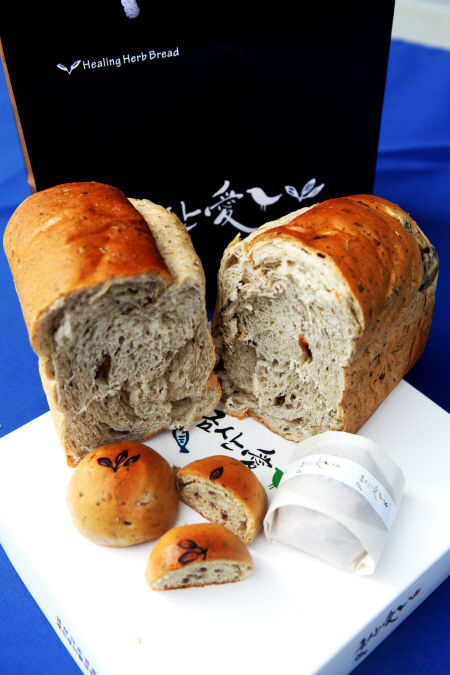 비만억제 기능성 약초빵 개발