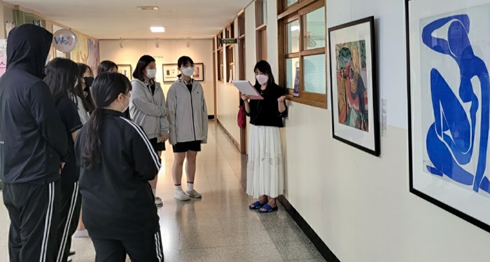 천안오성중, 학부모 도슨트와 함께하는 '그림, 음악을 연주하다' 개최