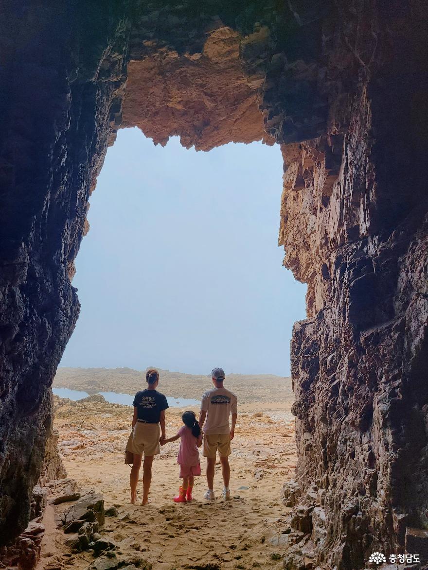 올해 여름, 태안 파도리 해식동굴에서 인생사진 찍어보자!
